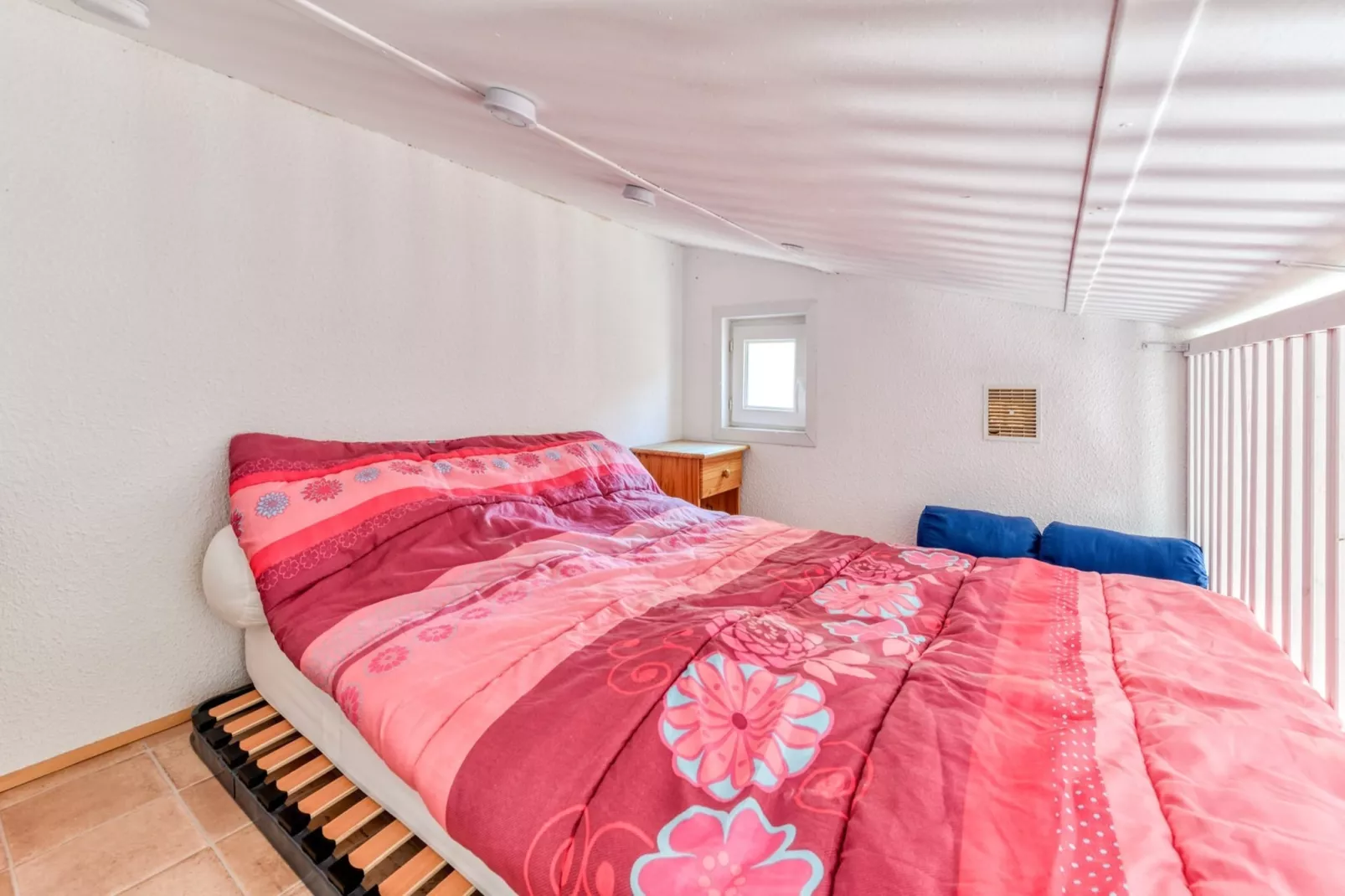 Les 4 Soleils AB N°16 - ST4-Bedroom