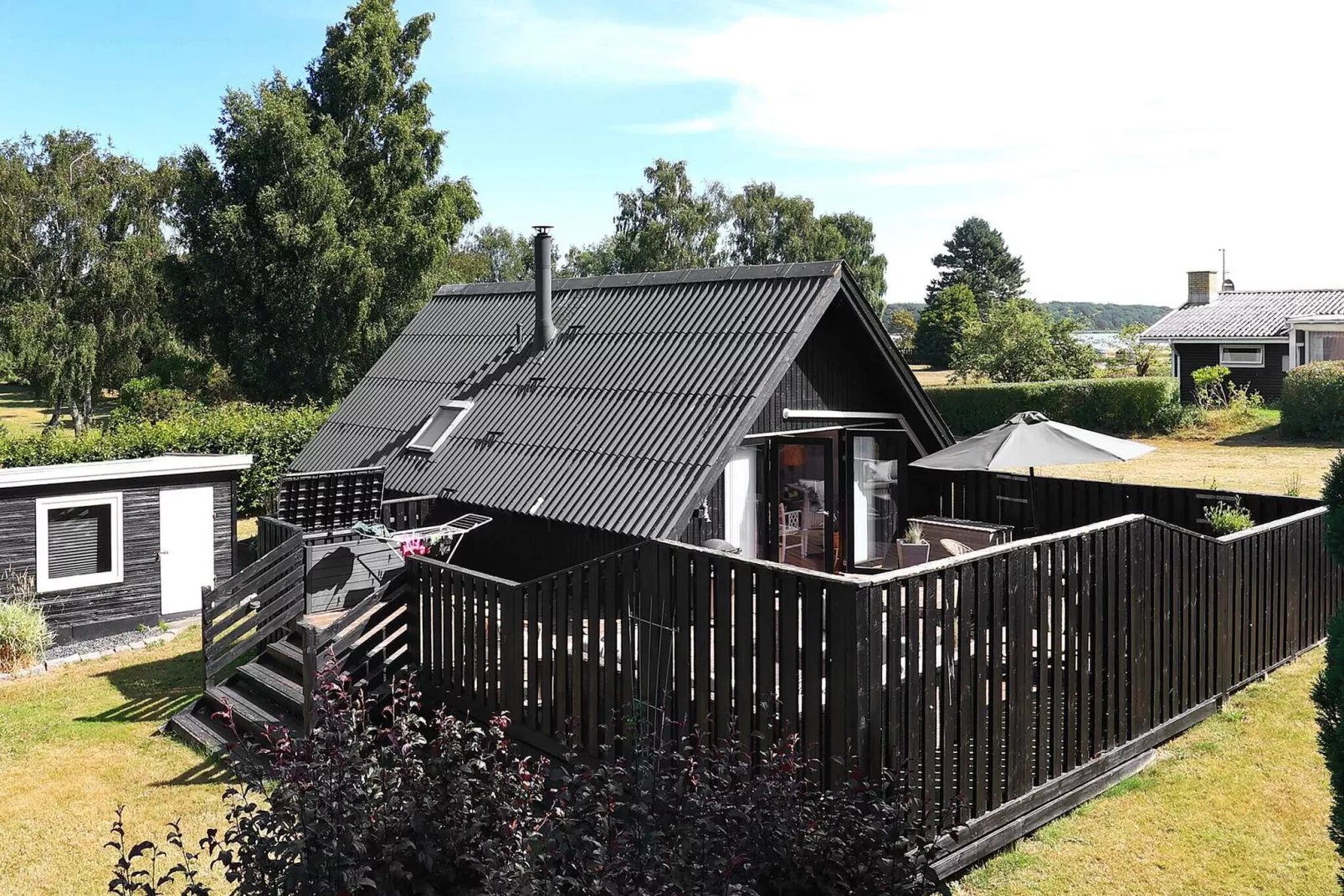 Modernes Kustenrefugium in Eno-By Traum-Aussicht