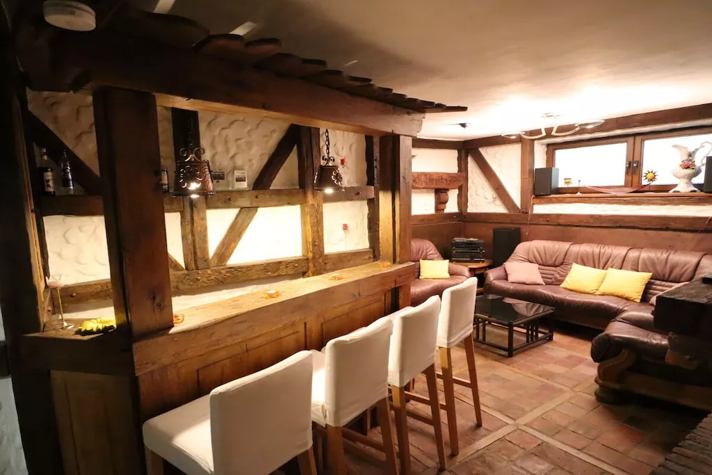 268306-Living room
