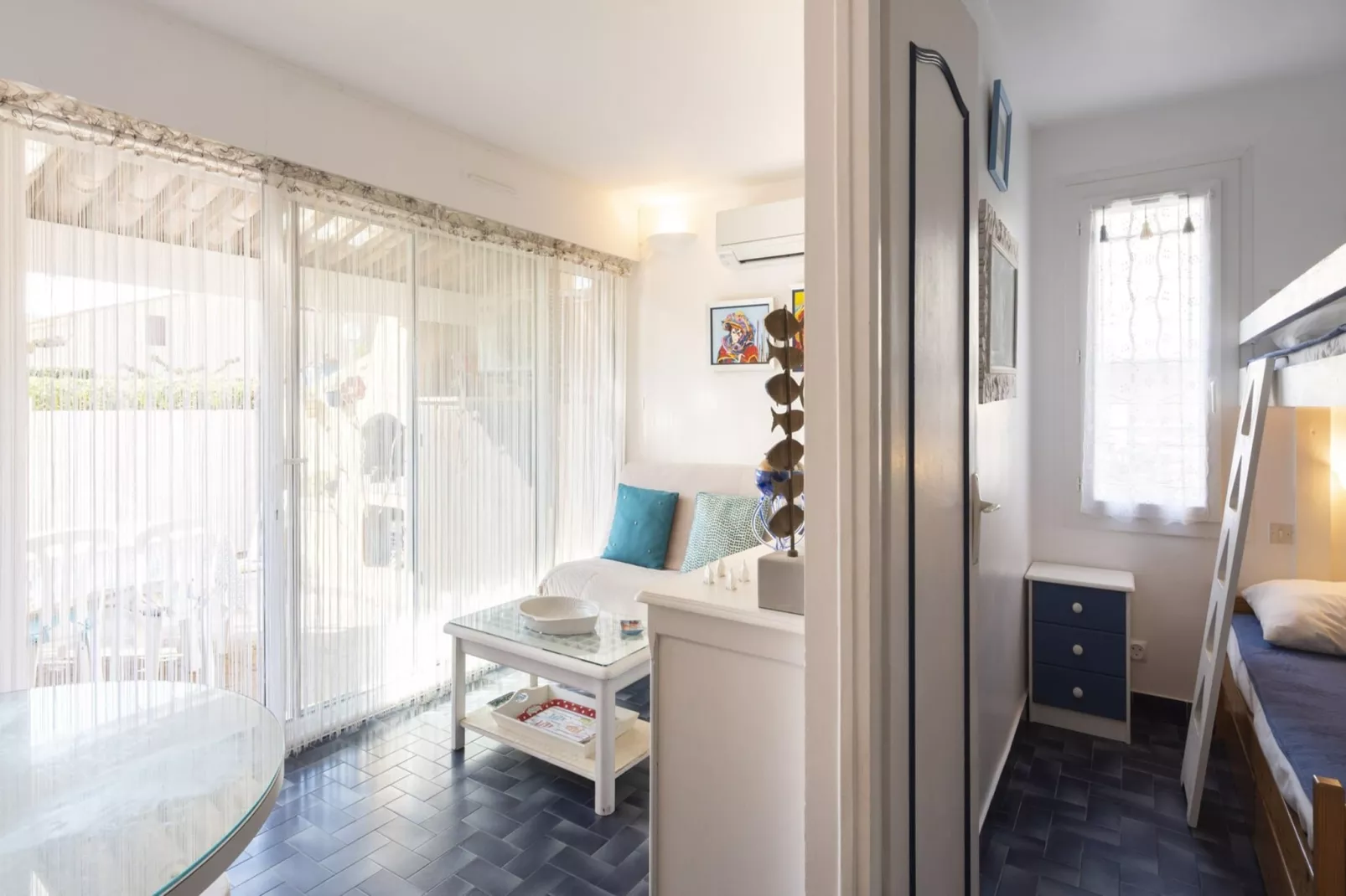 Cap Neptune N°42 - 2P4C-Living room