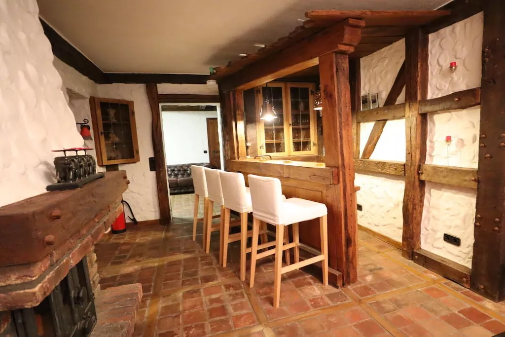 268306-Living room
