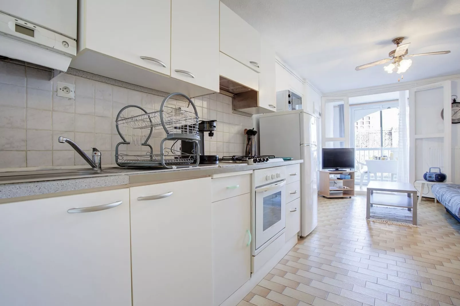Le Cosmos C N°15 - 2P4-Kitchen