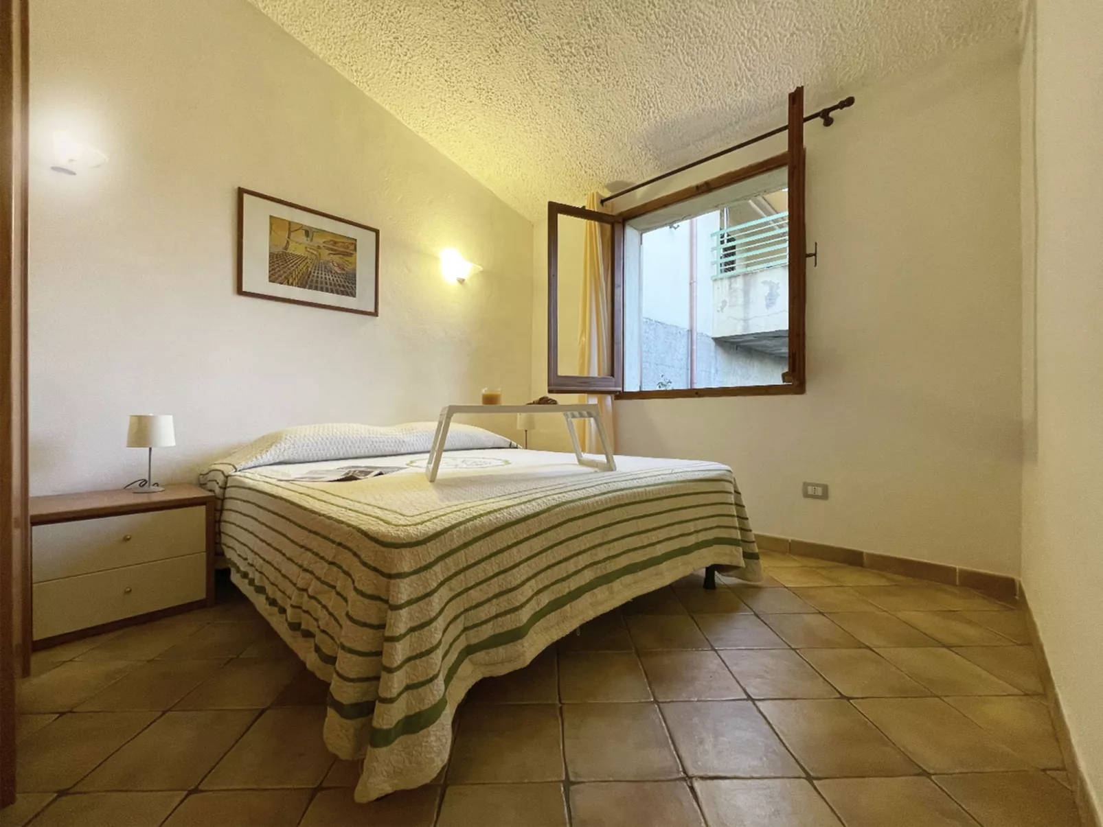 Belvedere Trilo-Inside