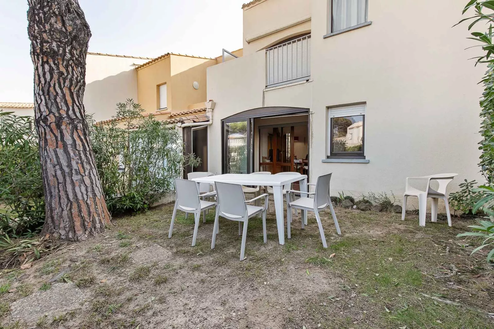 Port Lano N°112 - 3P7-Gardens summer