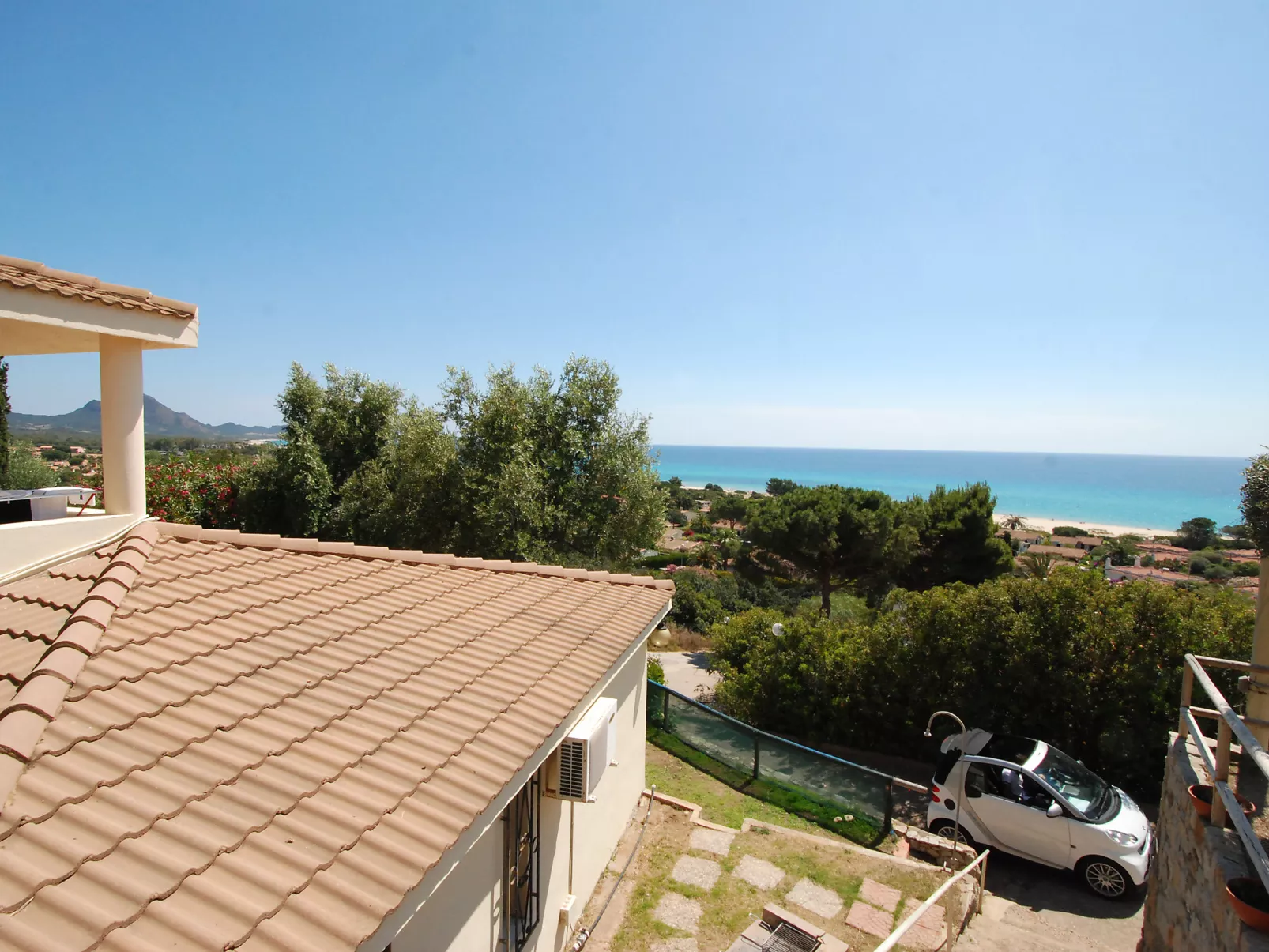 Belvedere Trilo-Outside