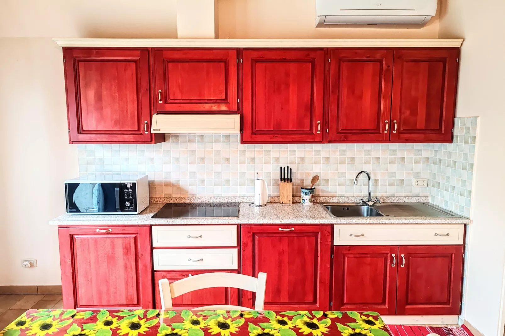 Moncaro-Kitchen