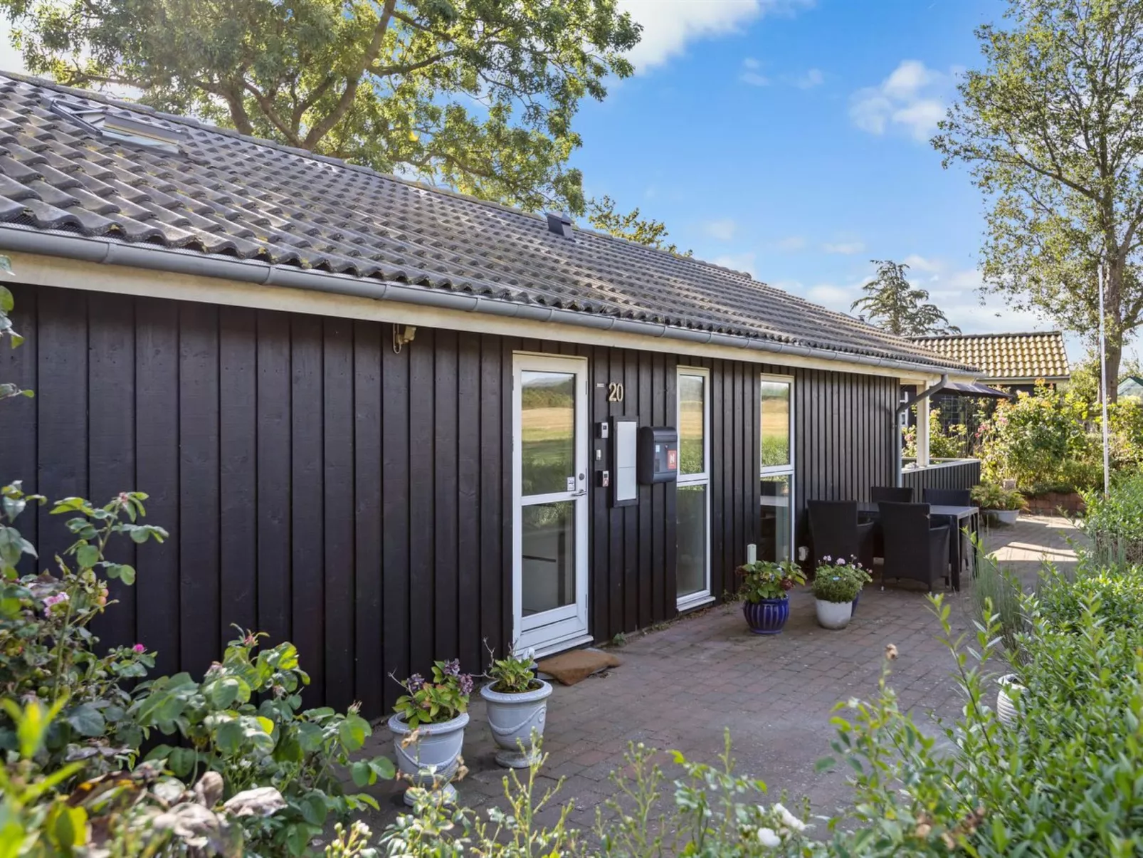 "Harthwik" - 10m from the sea-Outside