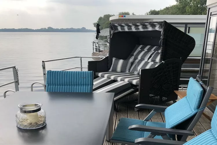 Floating 44 / Boot 2 / 4 Personen-Terrace balcony