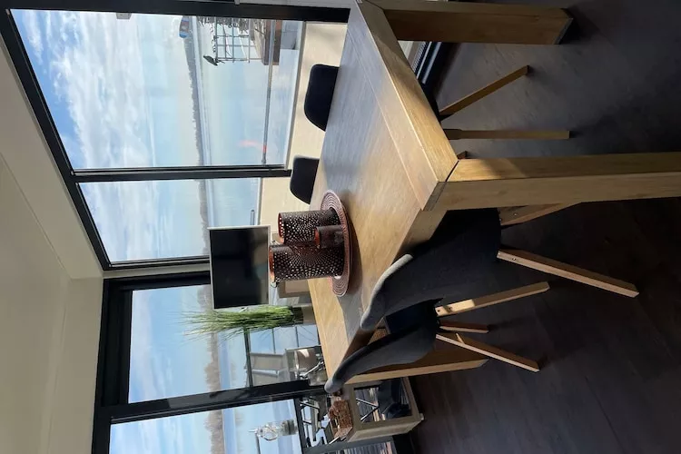 Floating 44 / Boot 2 / 4 Personen-Living room