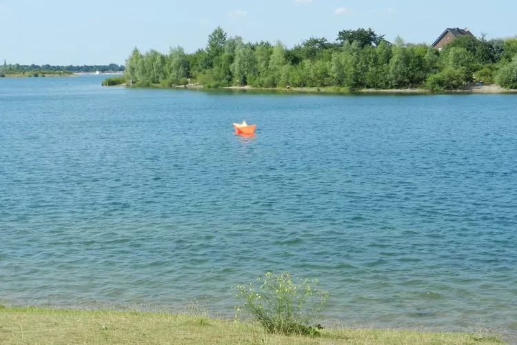 Floating 44 / Boot 2 / 4 Personen-Areas summer 5km