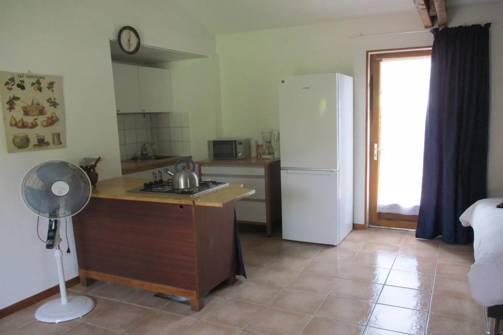 Demie-Bedroom