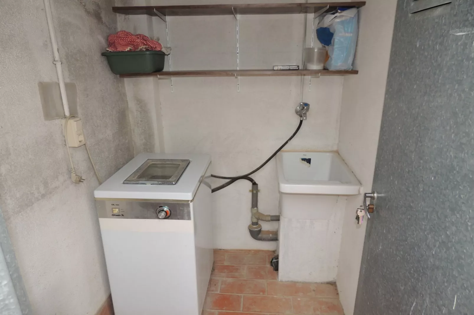 FRANCESC MACIA 57 3B  Roses-Facilities