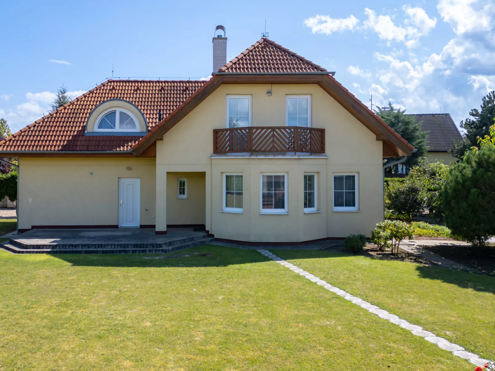 Pool & Garden Villa-Outside