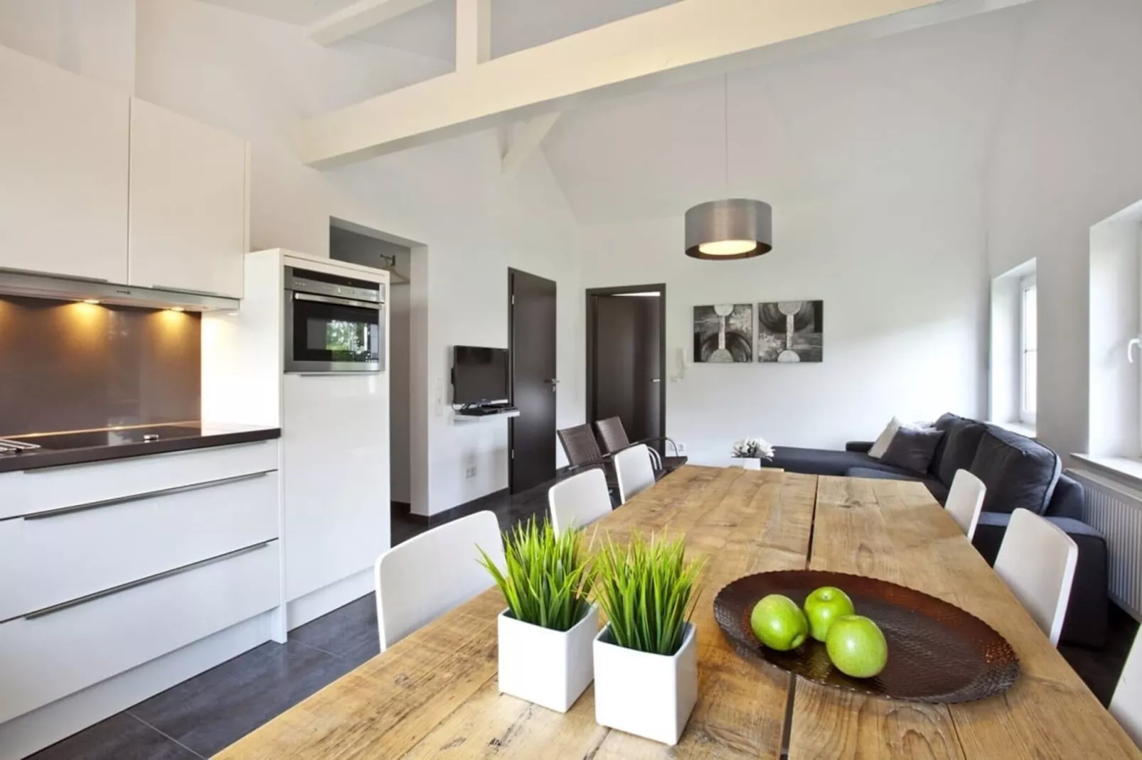 Kristall Apartment C-Dining room