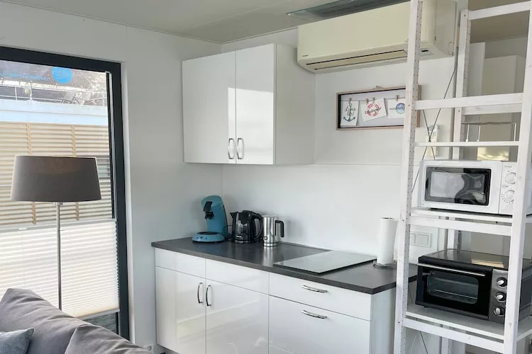 Floating 44 / Boot 4 / 4 Personen-Kitchen