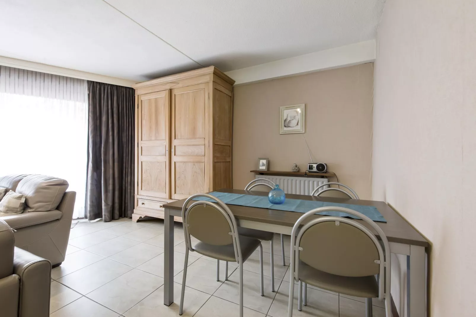 The Gallery DEF D2-Dining room