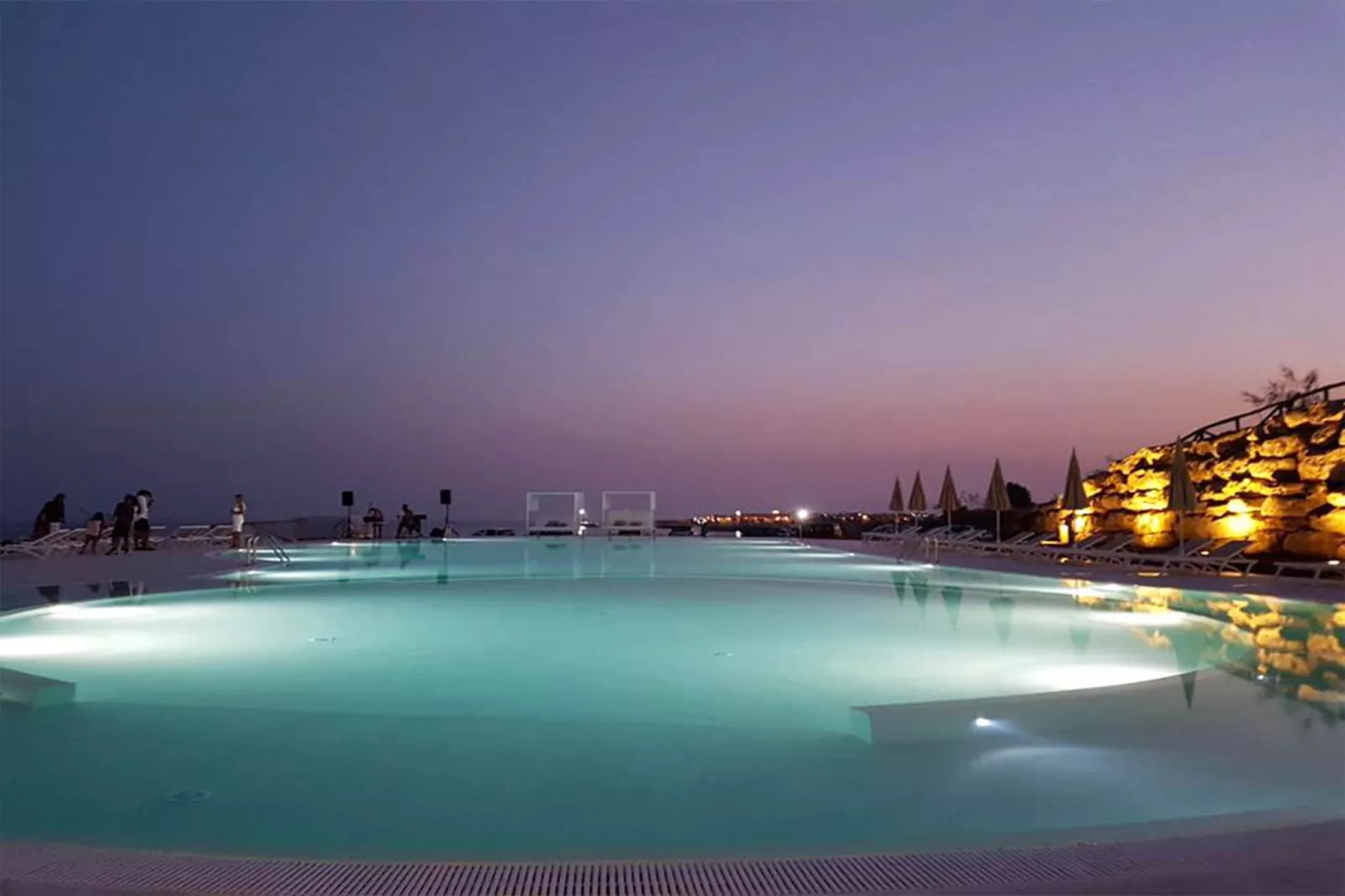 Bilo Quattro-Pool