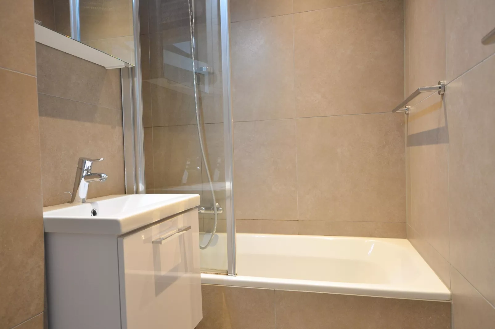 BRITANNI/BRIT0702-Bathroom