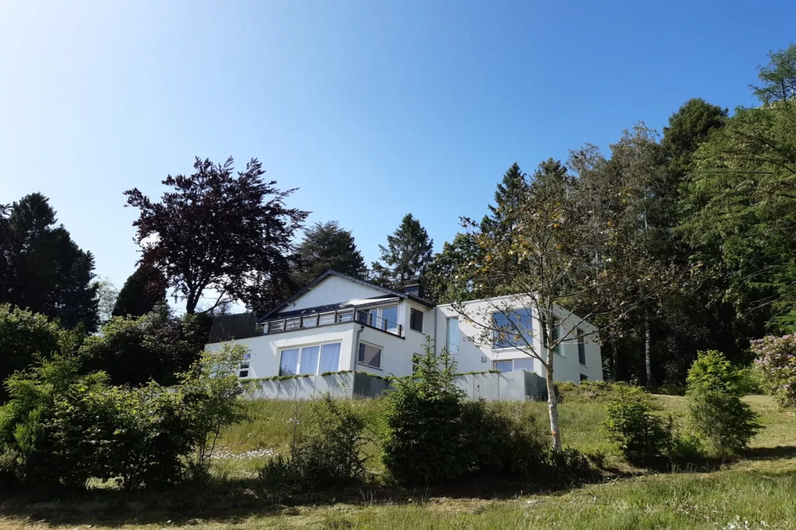 Belle villa individuelle avec sauna à Érezée