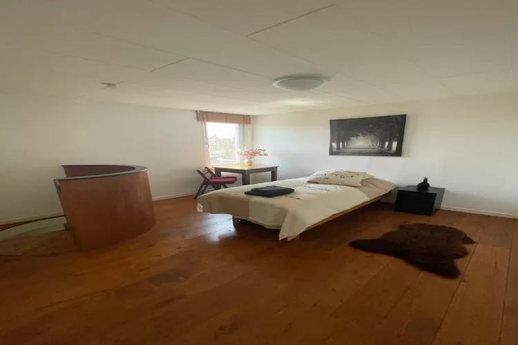 Belle villa individuelle avec sauna à Érezée-Chambre