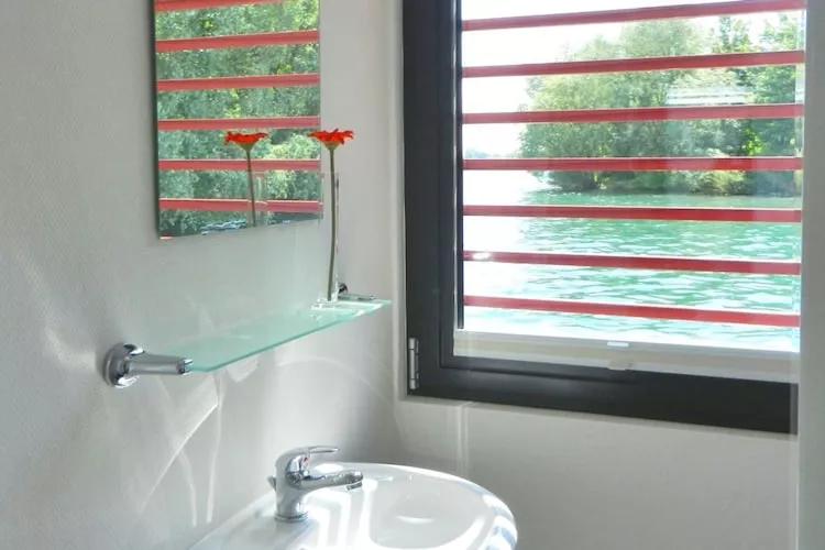 Floating 44 / Boot 1 / 2 Personen-Bathroom