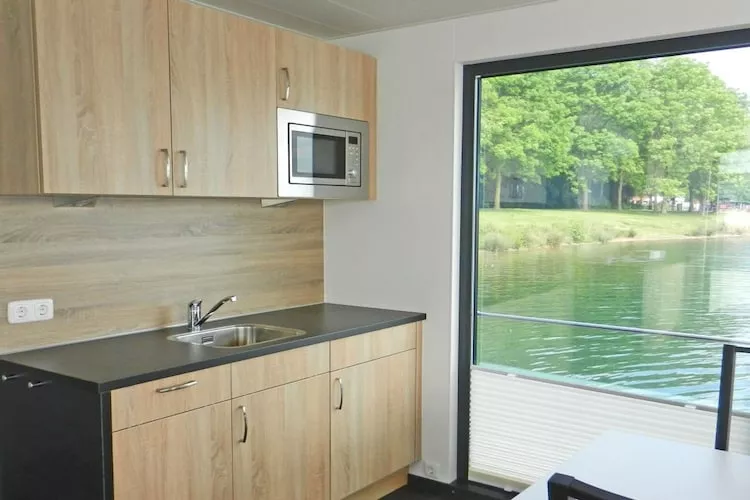 Floating 44 / Boot 1 / 2 Personen-Kitchen