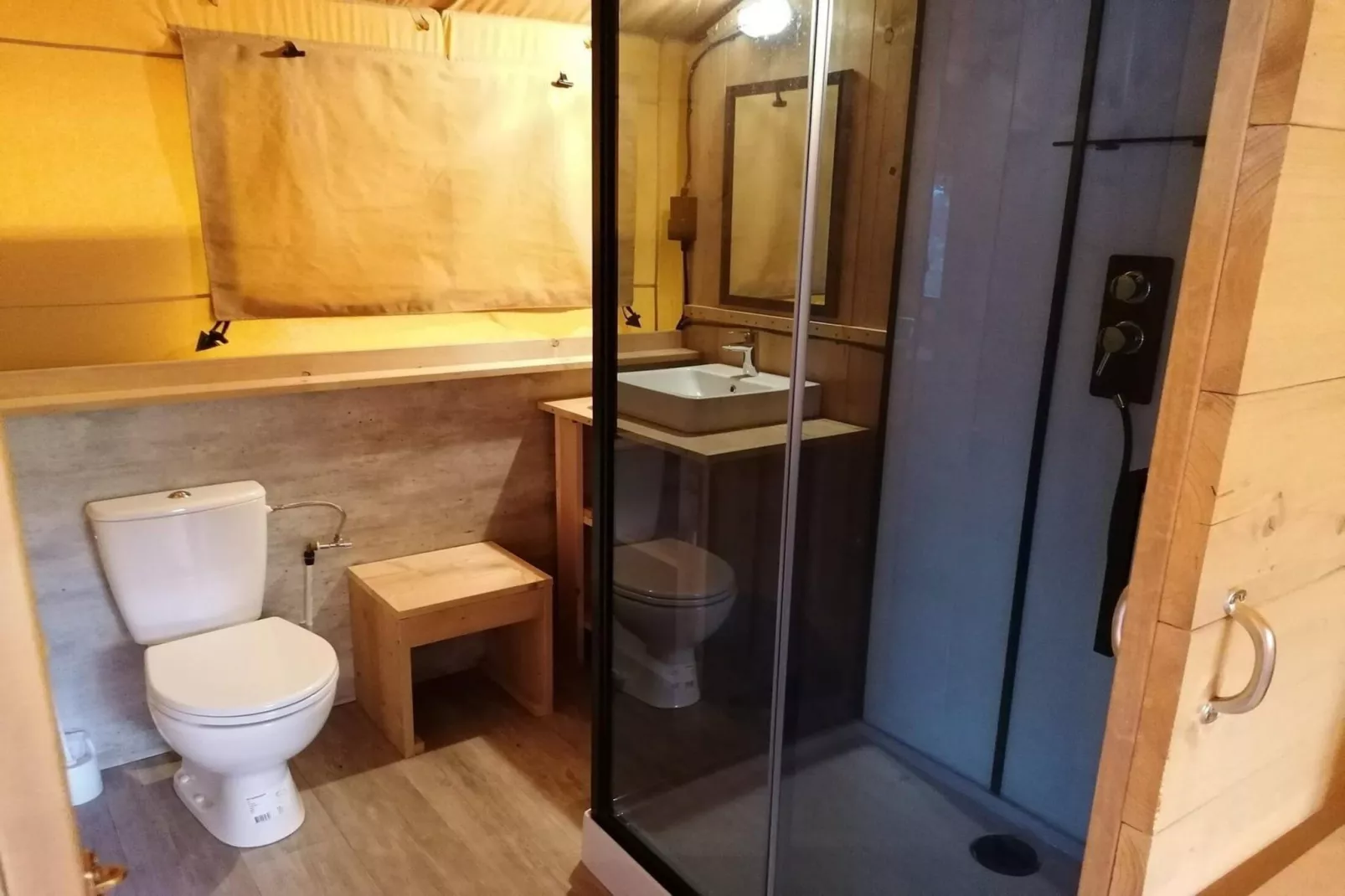 Dreamer 49-Bathroom