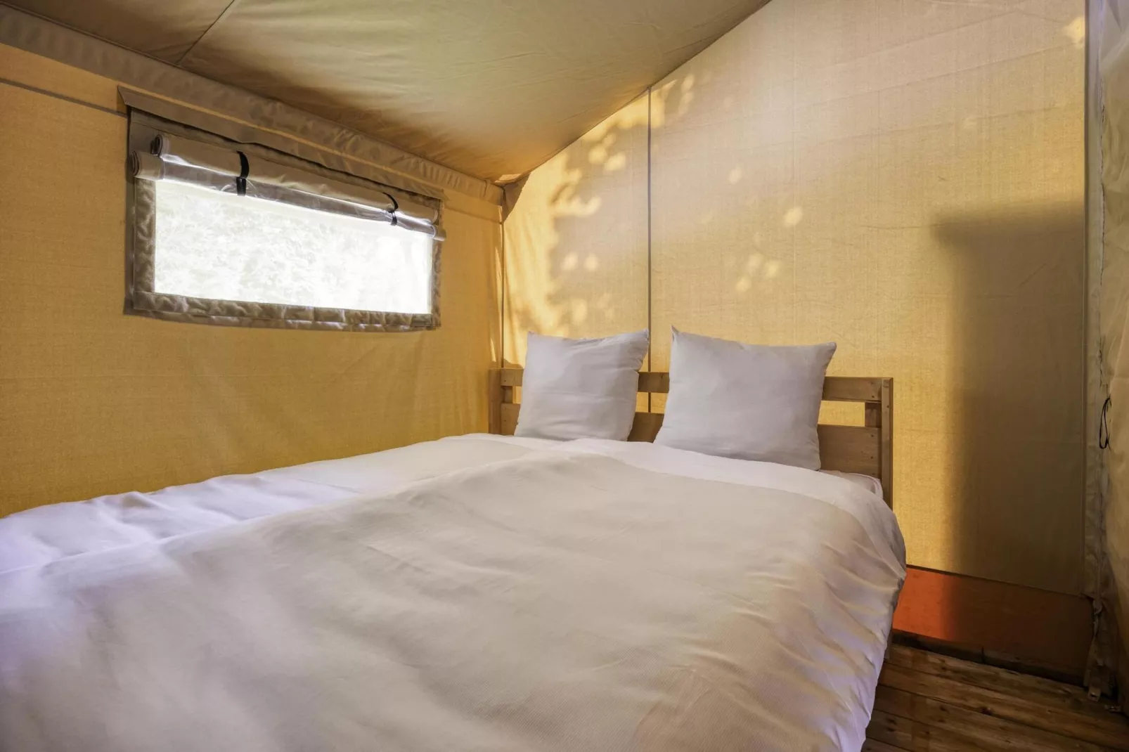 Comet 27 Lodges-Schlafzimmer