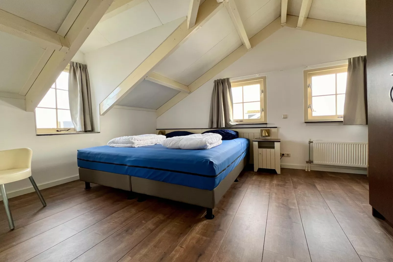 233-Bedroom