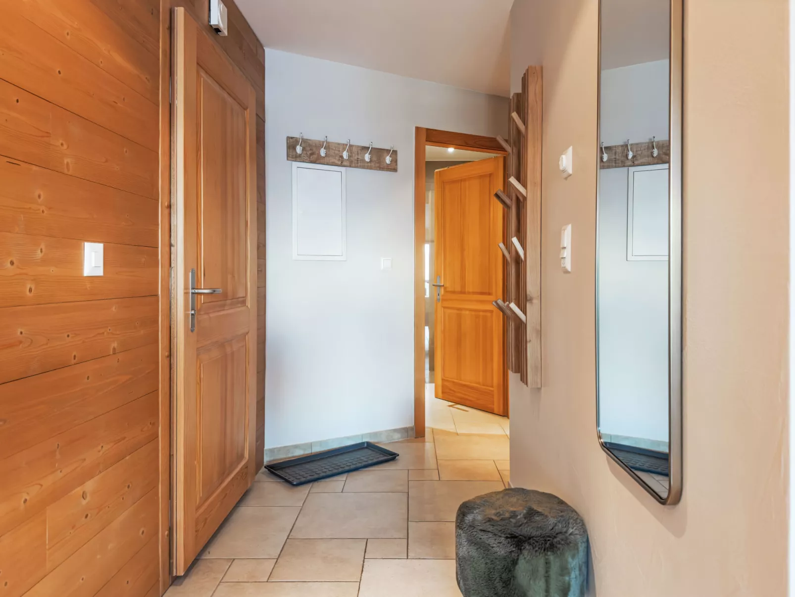 Domaine des Reines B3-Inside