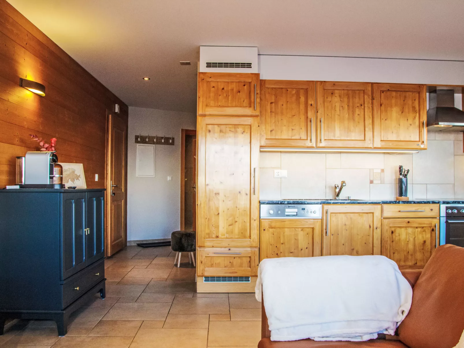 Domaine des Reines B3-Inside