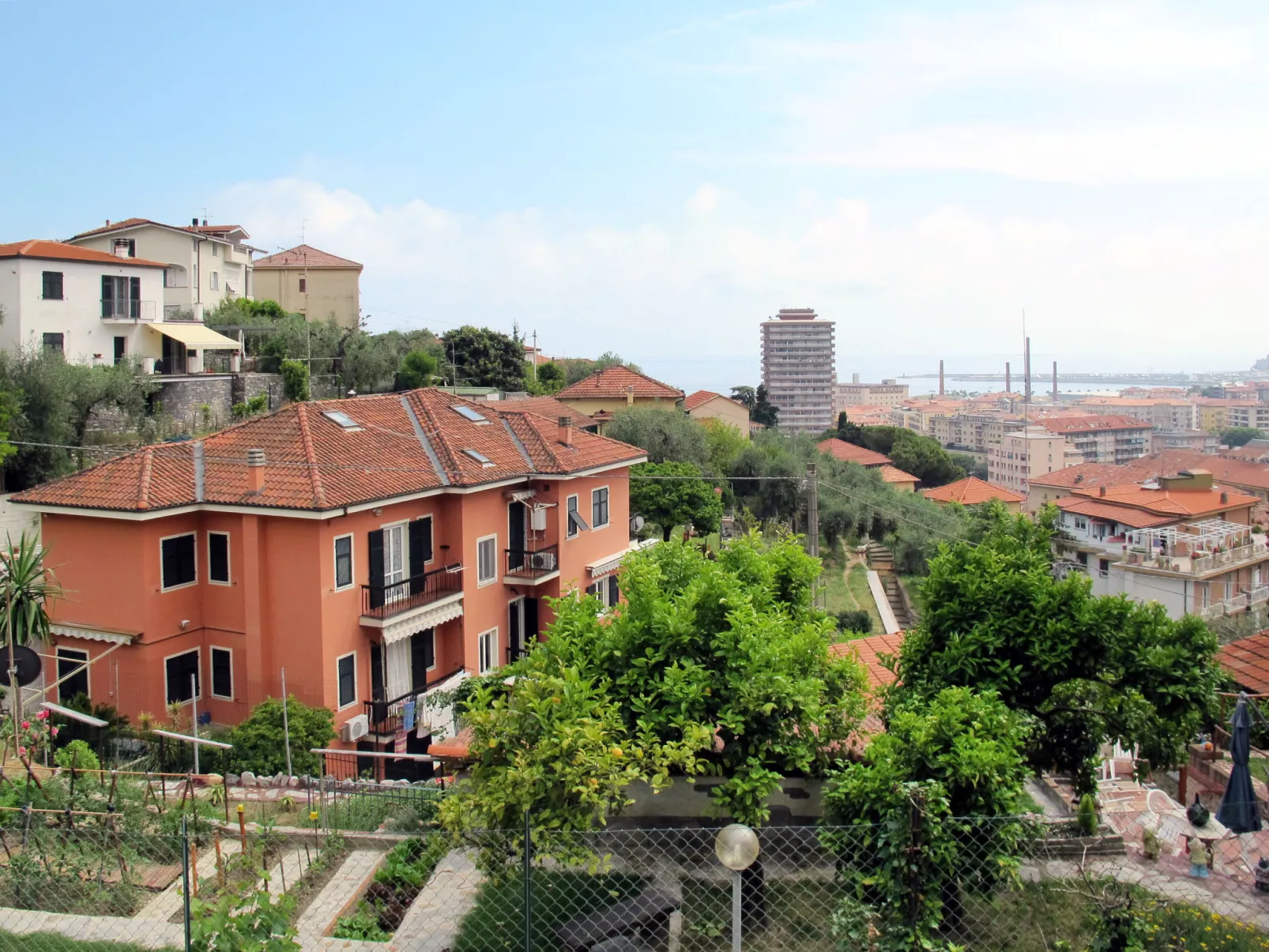 Degli Aranci (IMP385)-Outside
