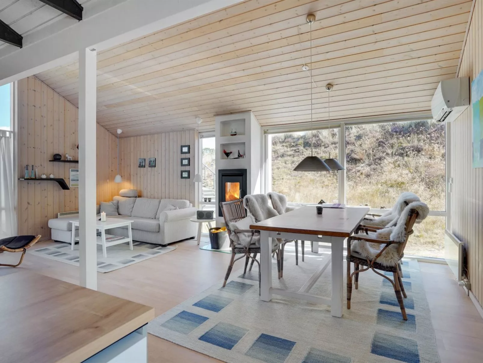 "Aivi" - 700m from the sea-Inside