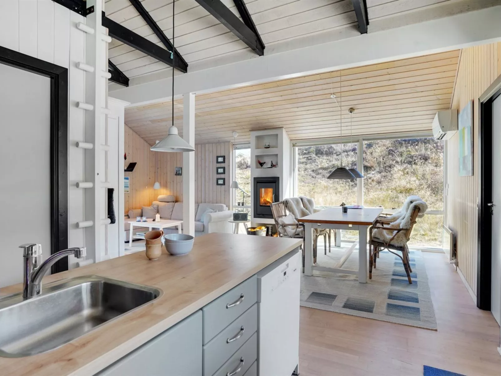 "Aivi" - 700m from the sea-Inside