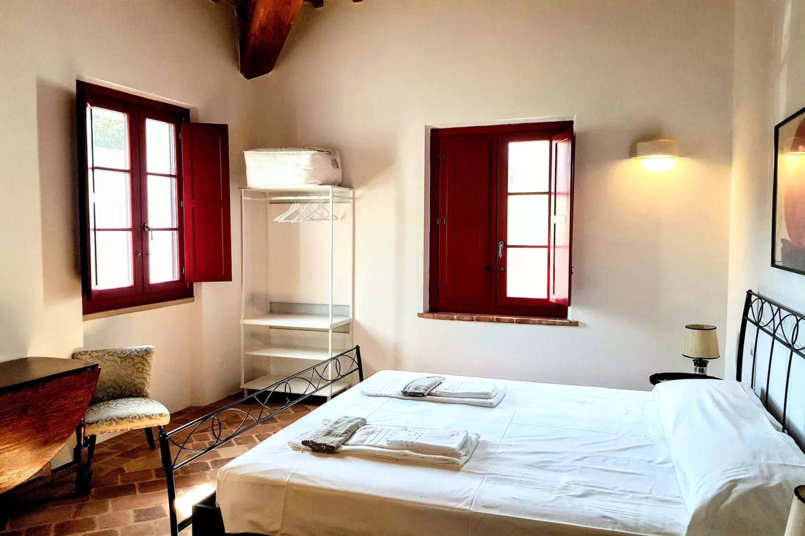 Salvia e Camelia-Bedroom