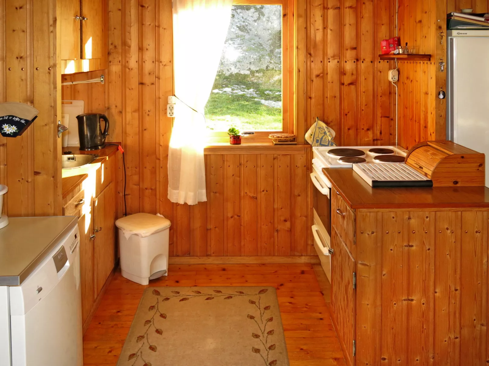 Åptafjorden-Inside