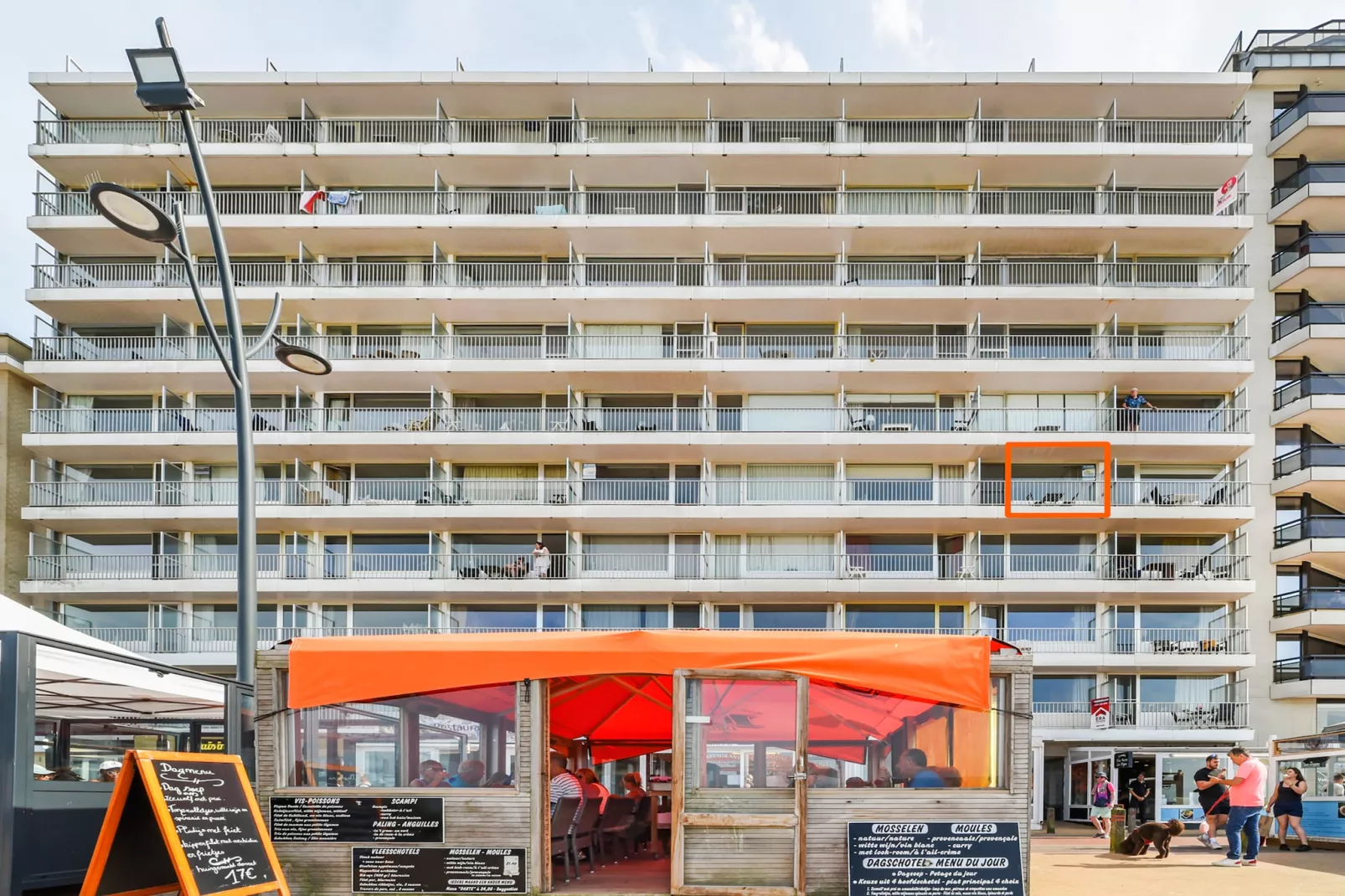 Godderis 48H-Exterior summer