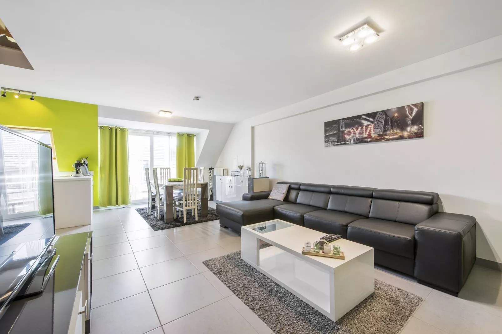 Piazza 0402-Living room