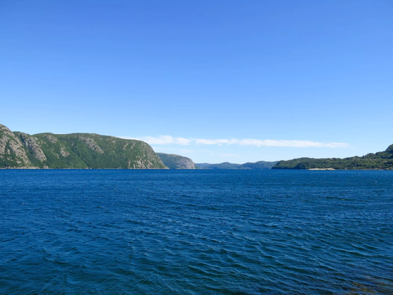 Åptafjorden-Outside