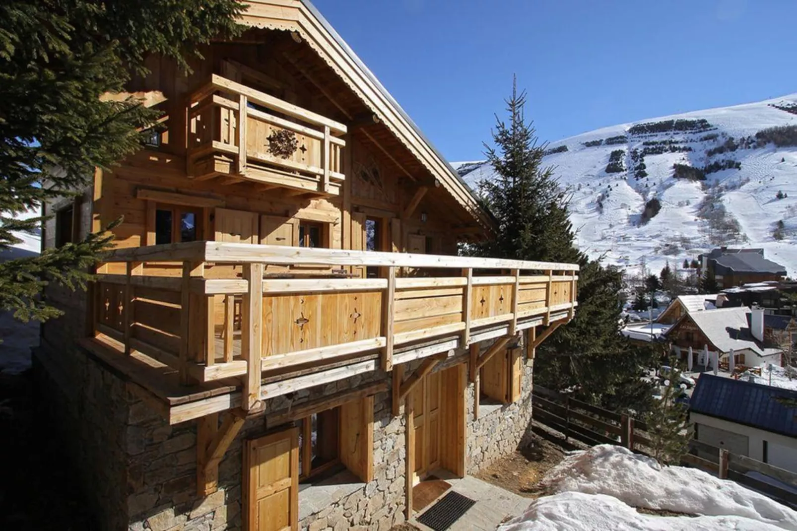 Chalet Les Alpages-Außenbereich Winter