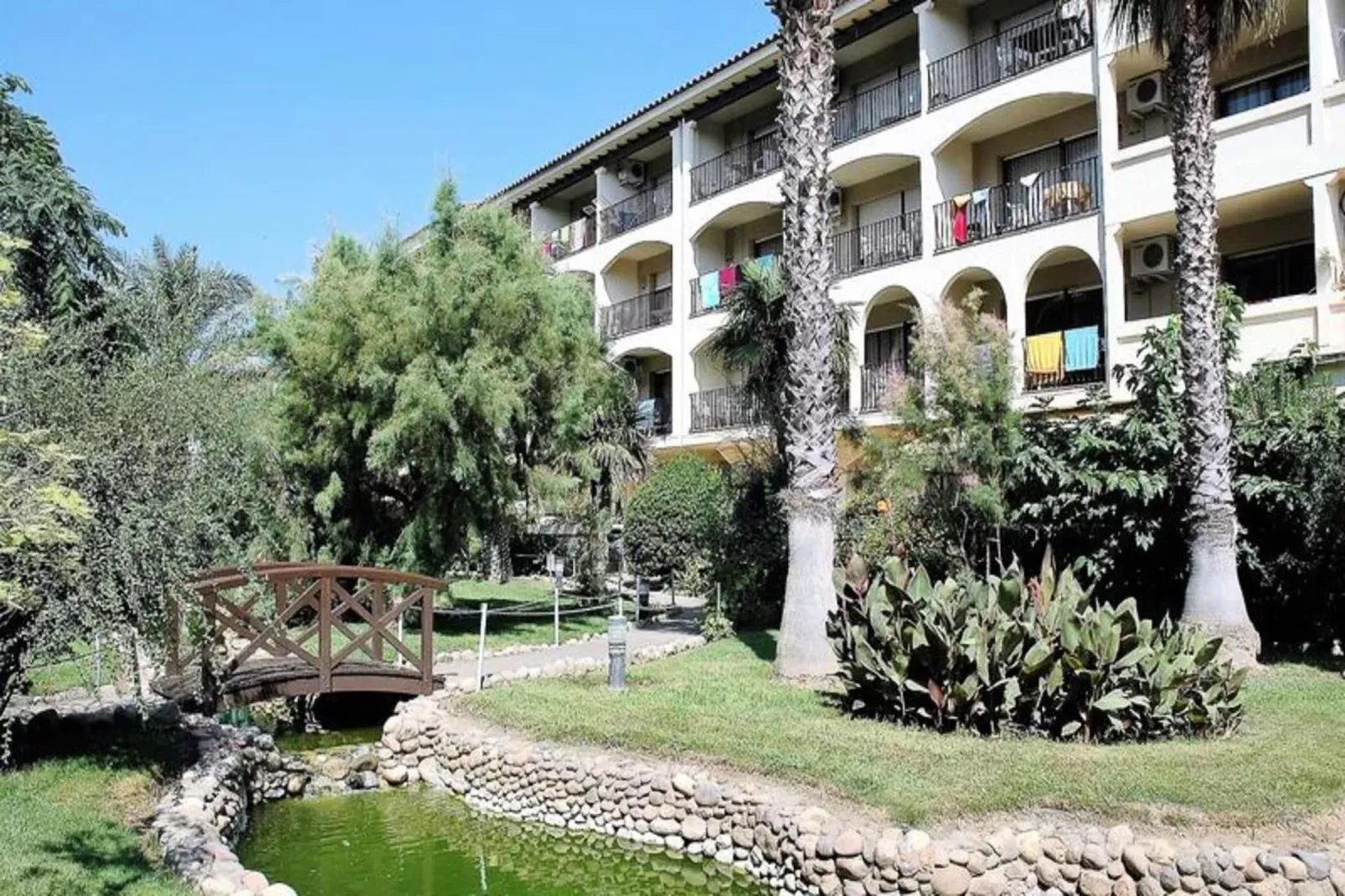 Appartements à L'Estartit-Exterior summer