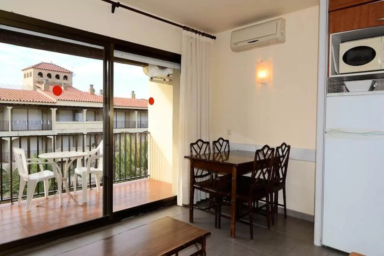 Appartements à L'Estartit-Exterior summer