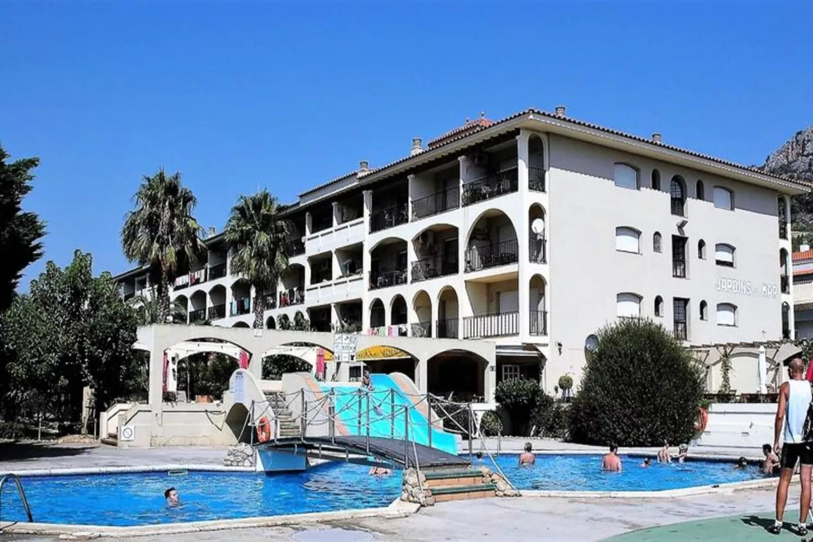 Appartements à L'Estartit-Exterior summer