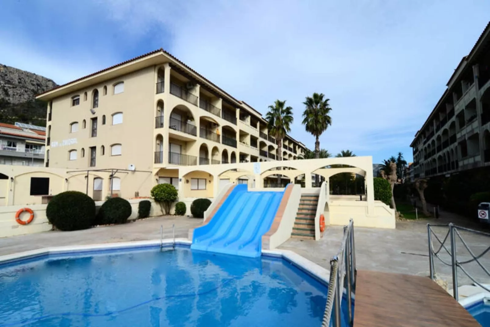 Appartements à L'Estartit-Exterior summer