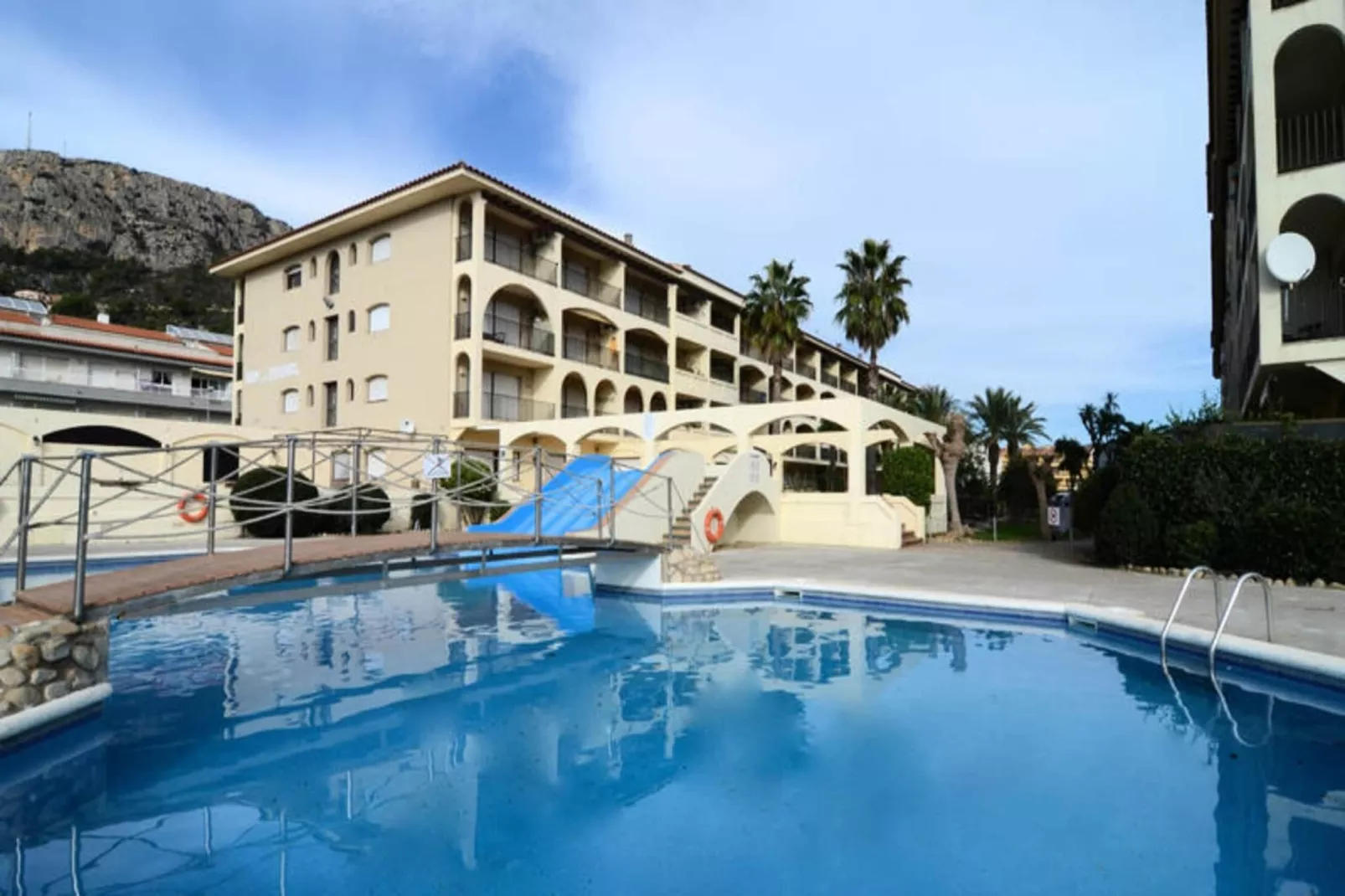 Appartements à L'Estartit-Exterior summer