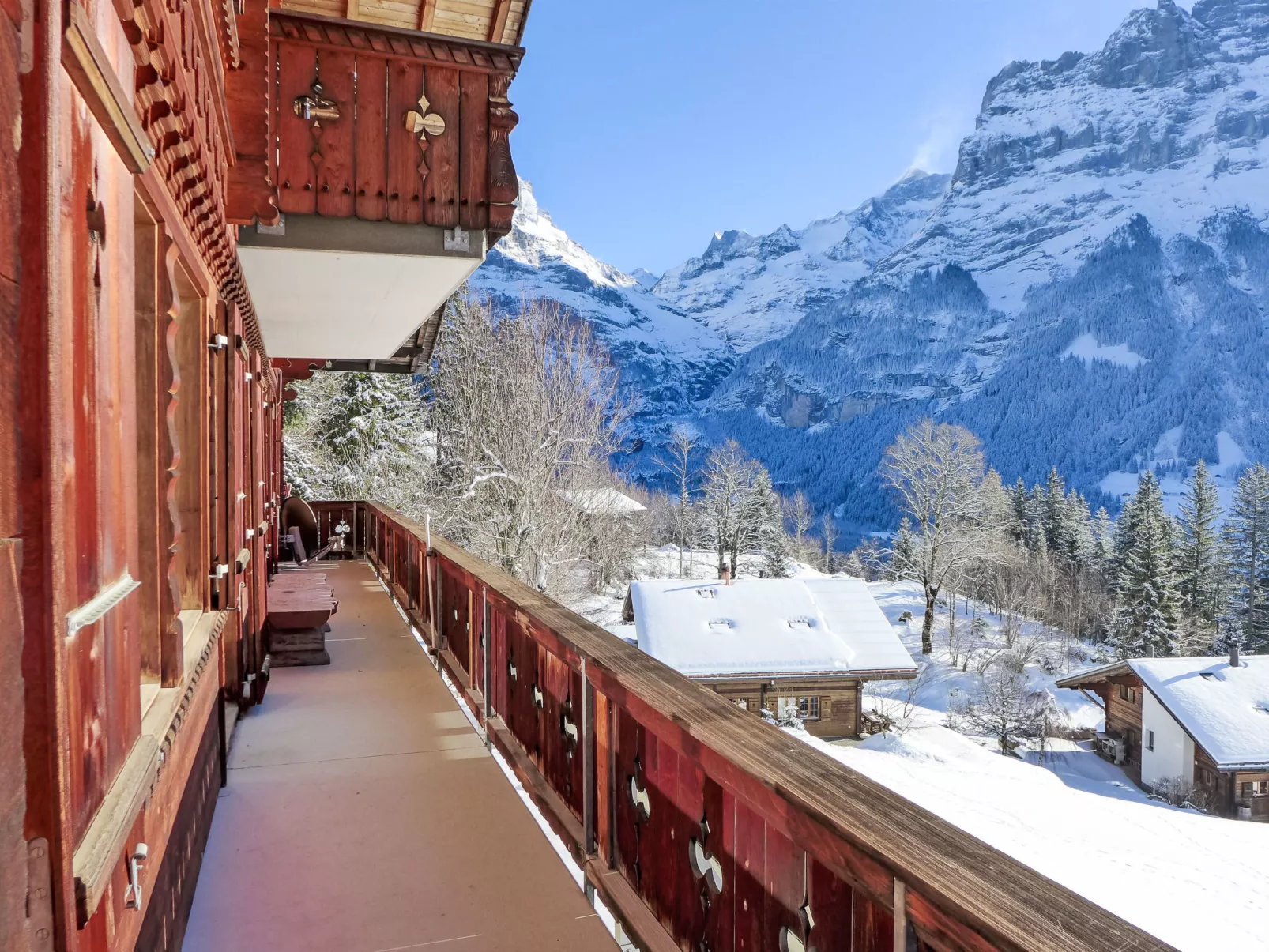 Chalet uf Duft-Outside