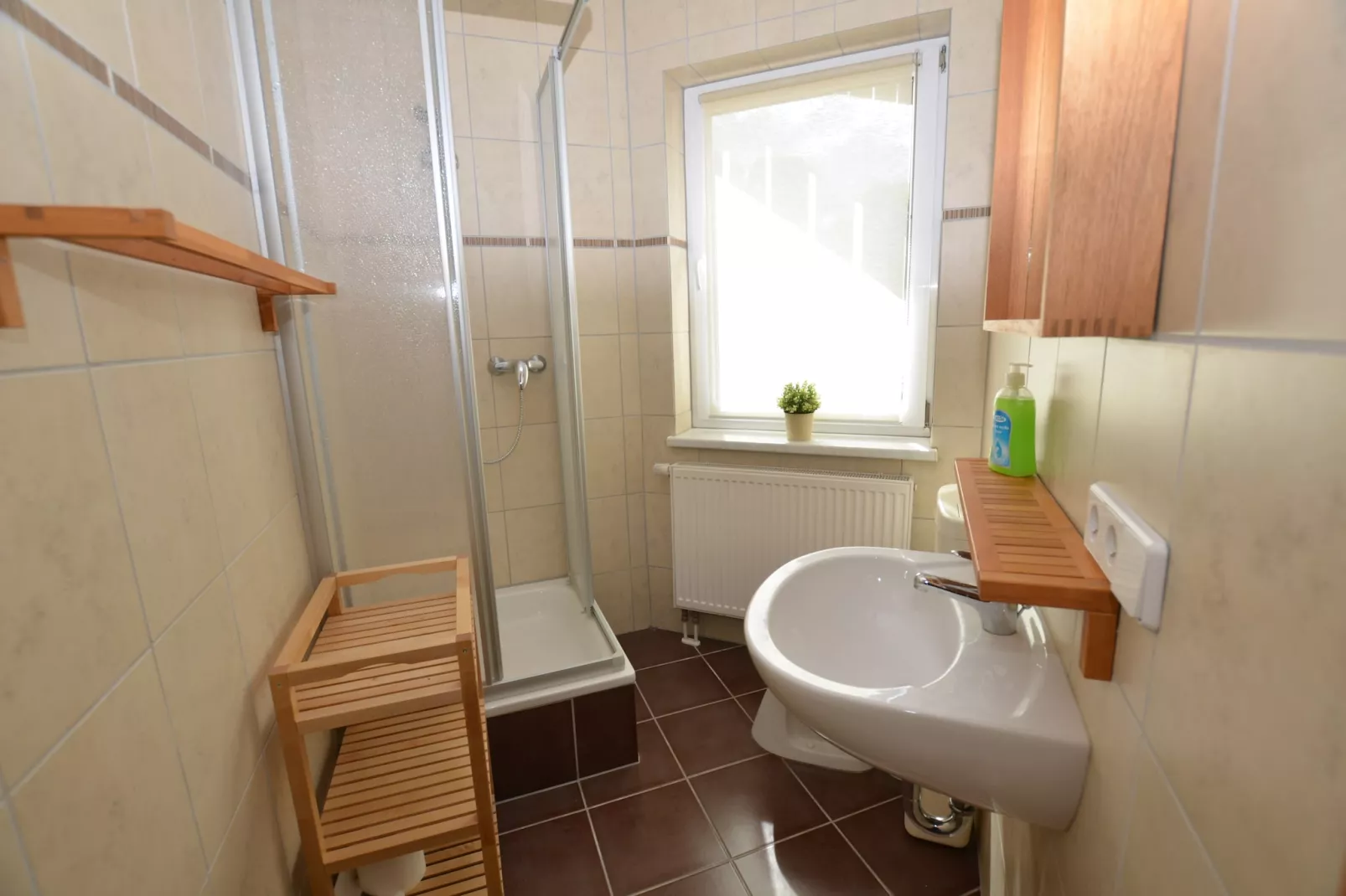 Frieda Rossa-Bathroom