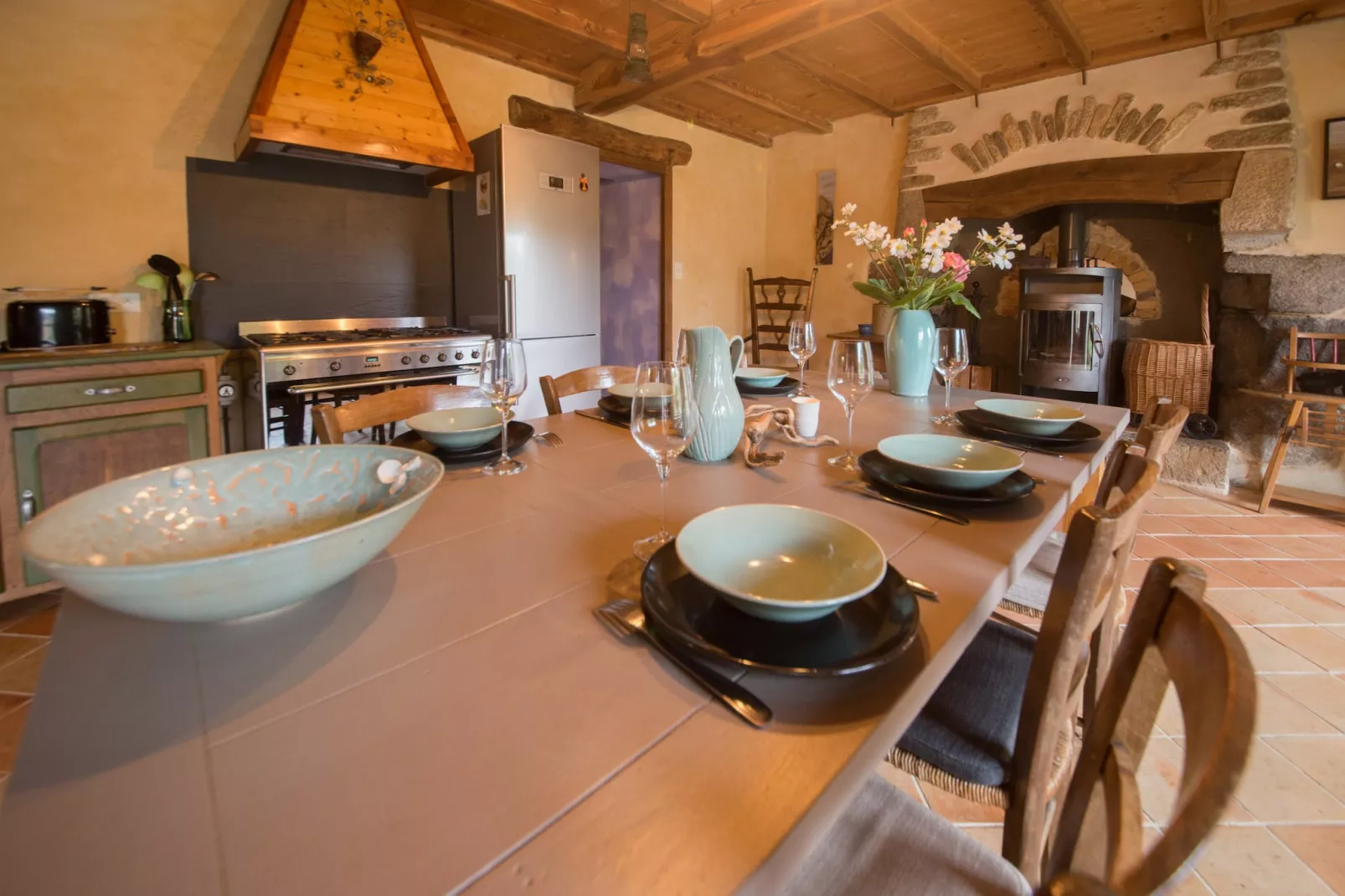 MAISON YUKTI - Lampaul-Ploudalmézeau-Kitchen