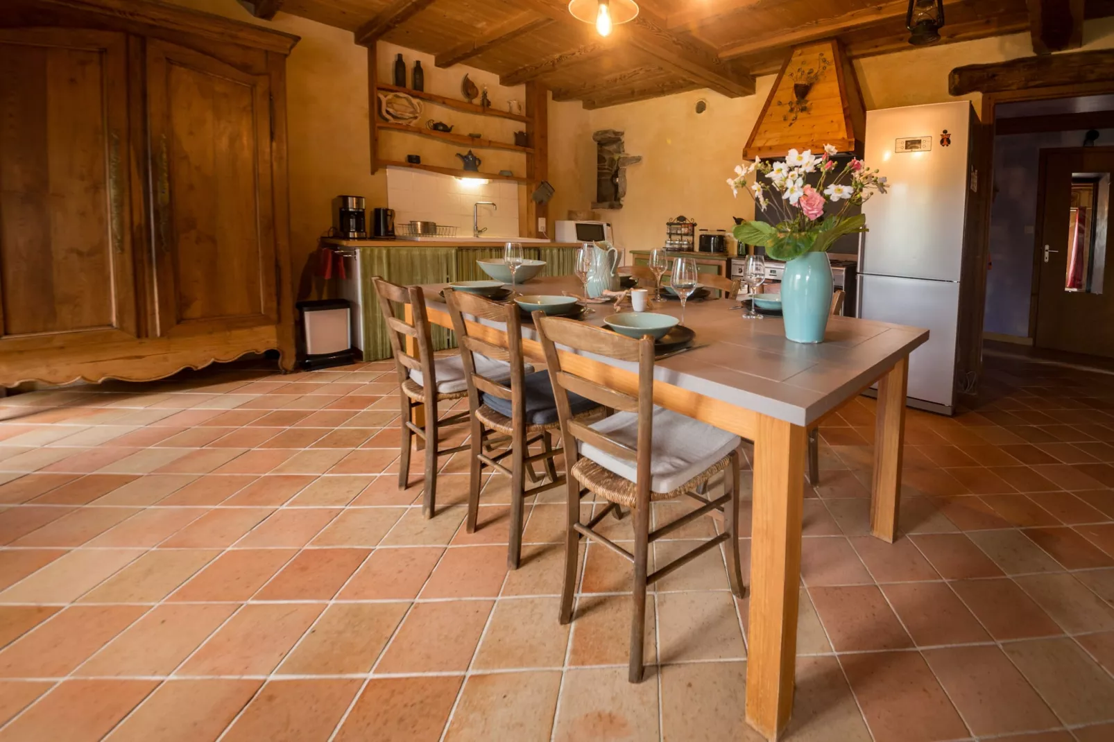MAISON YUKTI - Lampaul-Ploudalmézeau-Kitchen