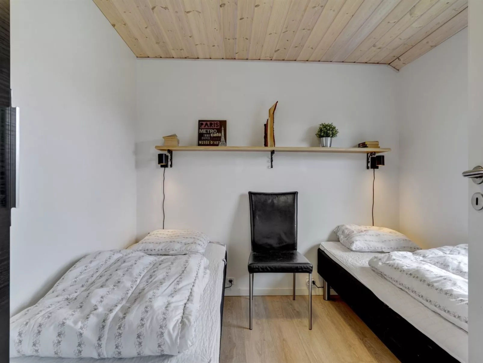 "Ancel" - 1.7km from the sea-Inside